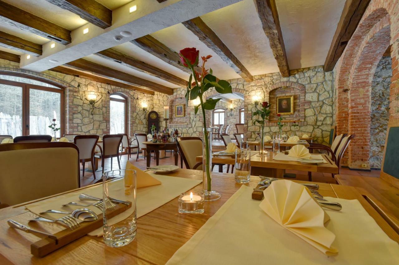 Zamecka Fortovna Obora - Forester House Apartment *
