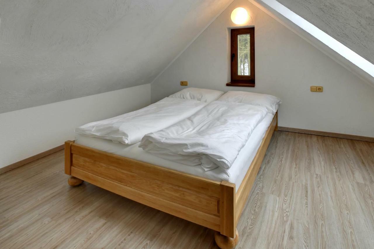 Zamecka Fortovna Obora - Forester House Kaznejov