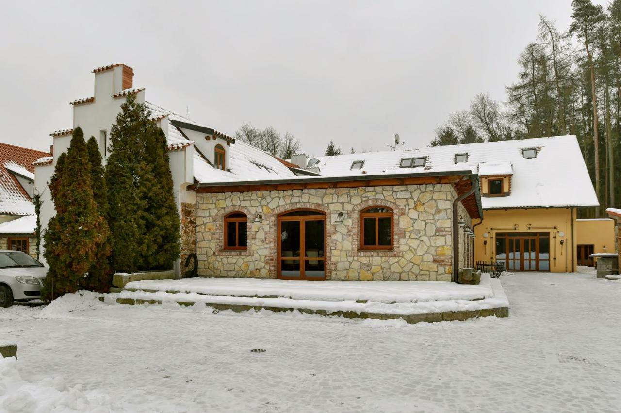 Zamecka Fortovna Obora - Forester House *