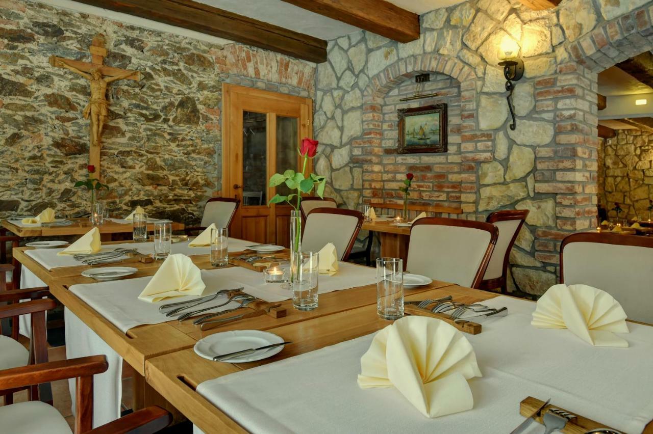 Zamecka Fortovna Obora - Forester House